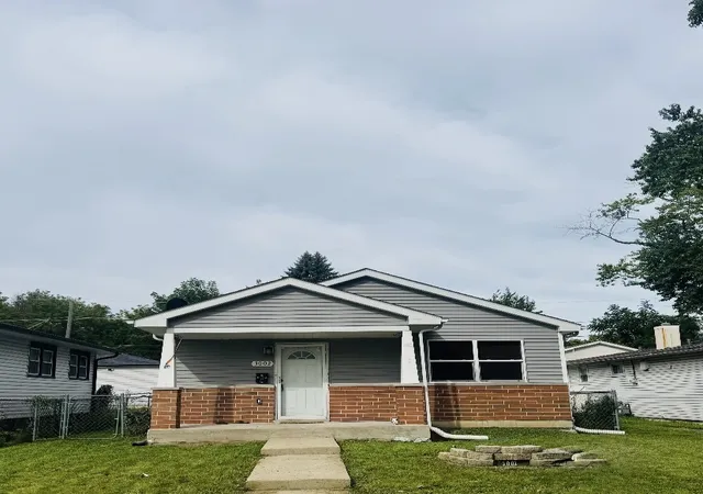 Single family home for sale at 3002 Gilead Ave, Zion, IL 60099 | MLS# 12762984