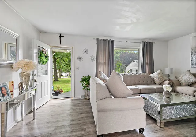 Photo 2 of Single family home for sale at 2008 Eastmoreland Ave, Rockford, IL 61108 | MLS# 12762995 | Listing updated on 2026-09-23