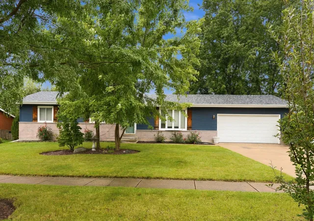 Photo 1 of Single family home for sale at 1415 N Scully Dr, Mc Henry, IL 60050 | MLS# 12763016 | Listing updated on 2026-09-30