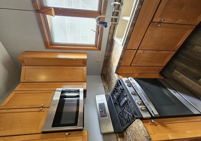 Photo 2 of Single family home for sale at 518 Robert Ave, Rockford, IL 61107 | MLS# 12763038 | Listing updated on 2026-09-23