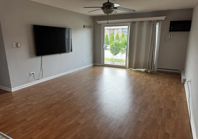 Photo 4 of Condo for sale at 860 E Old Willow Rd #138, Prospect Heights, IL 60070 | MLS# 12763053 | Listing updated on 2026-10-10