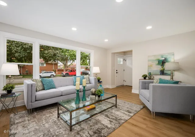 Photo 2 of Single family home for sale at 4051 W 80th Place, Chicago, IL 60652 | MLS# 12763075 | Listing updated on 2026-09-23