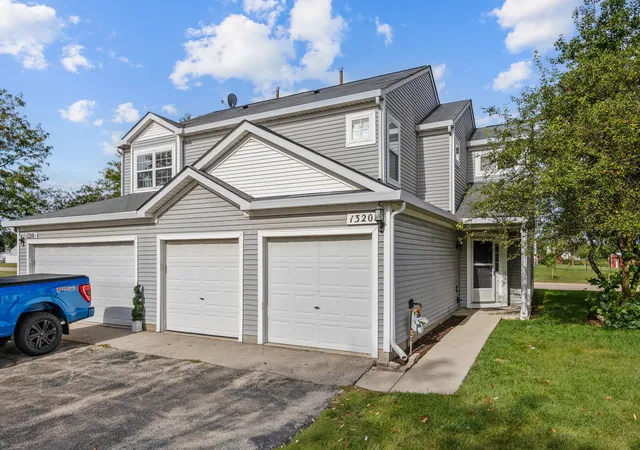 Listing Photo 1 - Condo for sale in building located at 1320 Jenna Dr, South Elgin, IL 60177 - Unit #B
