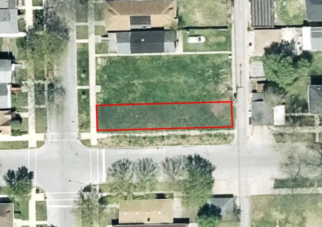 Land for sale at 8059 S Marquette Ave, Chicago, IL 60617 | MLS# 12763091