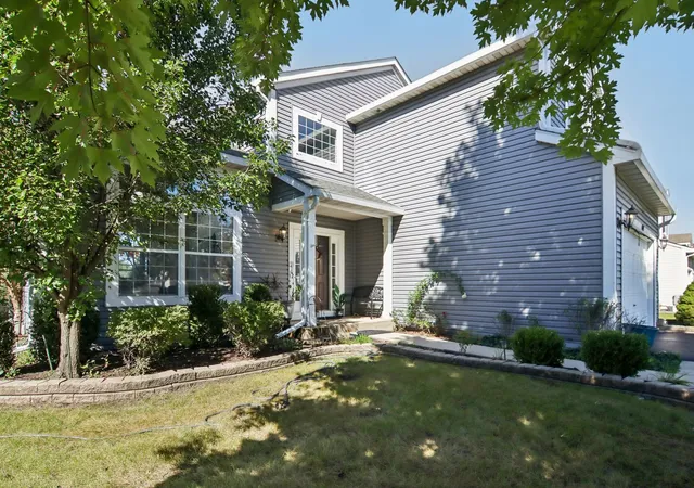 Photo 2 of Single family home for sale at 449 S Orchard Dr, Bolingbrook, IL 60440 | MLS# 12763099 | Listing updated on 2026-10-20