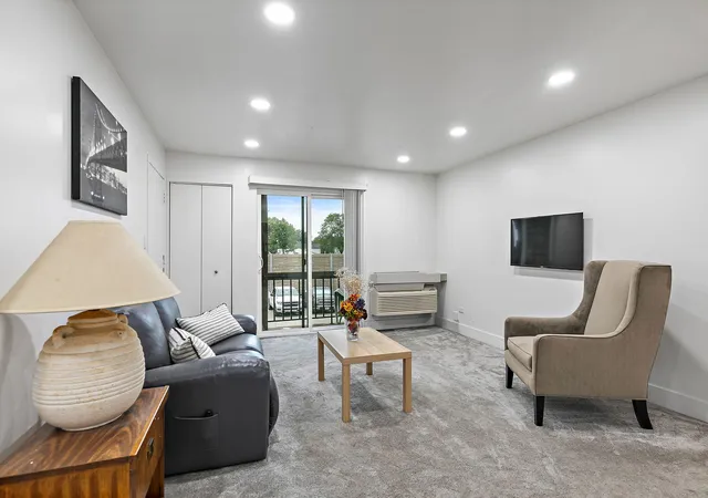 Photo 3 of Condo for sale at 2249 Nichols Rd #28D, Arlington Heights, IL 60004 | MLS# 12763128 | Listing updated on 2026-09-24