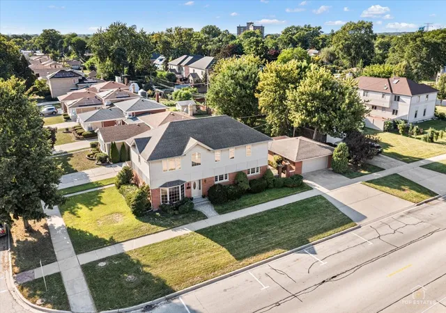 Photo 2 of Single family home for sale at 8000 W Lake St, Niles, IL 60714 | MLS# 12763144 | Listing updated on 2026-09-23