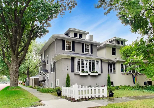 Single family home for sale at 800 S Scoville Ave, Oak Park, IL 60304 | MLS# 12763145 | Listing updated on 2026-09-21