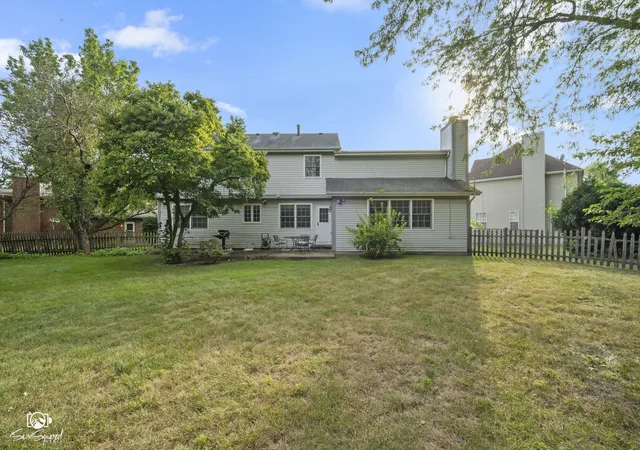 Photo 2 of Single family home for sale at 340 Rebecca Rd, Joliet, IL 60435 | MLS# 12763169 | Listing updated on 2026-09-24