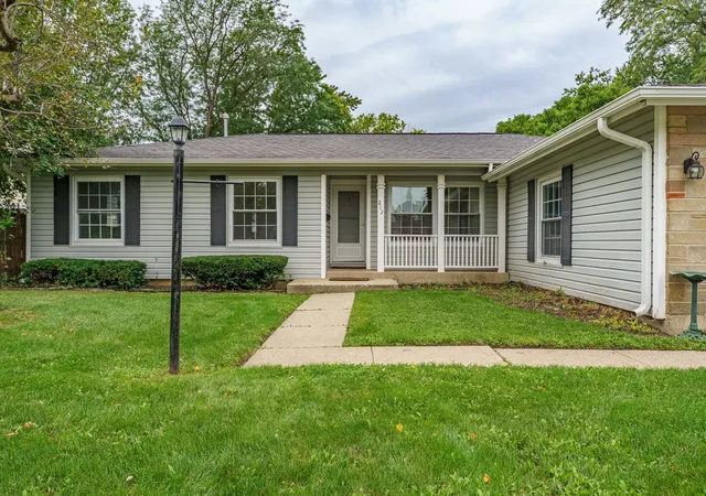 Photo 1 of Single family home for sale at 212 Wellington Ave, Elk Grove Village, IL 60007 | MLS# 12763199 | Listing updated on 2026-10-07