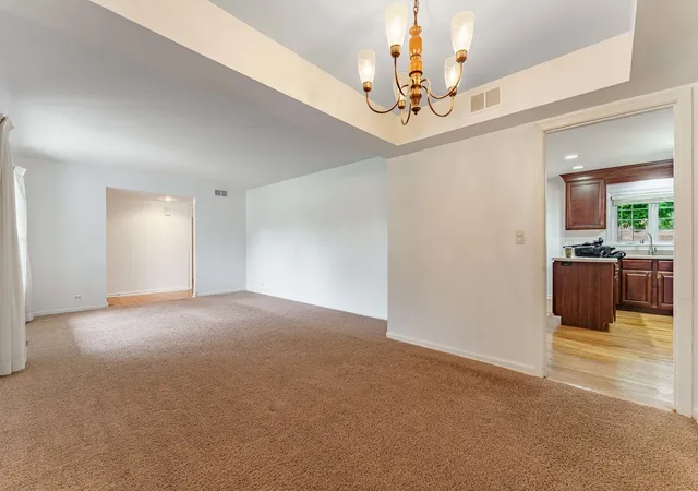 Photo 3 of Single family home for sale at 212 Wellington Ave, Elk Grove Village, IL 60007 | MLS# 12763199 | Listing updated on 2026-10-07
