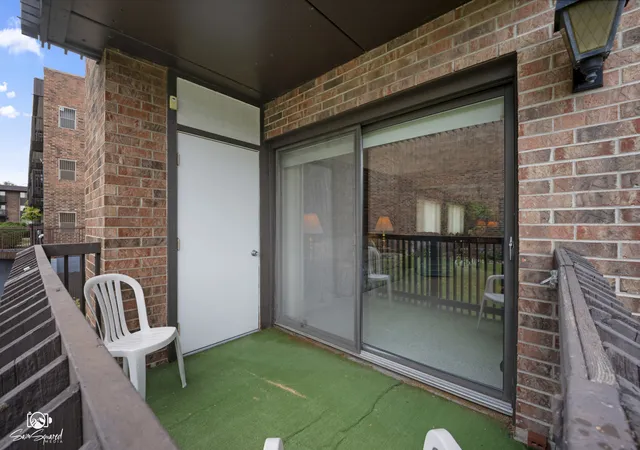 Photo 3 of Condo for sale at 1421 Woodbridge Rd #1A, Joliet, IL 60436 | MLS# 12763200 | Listing updated on 2026-09-25