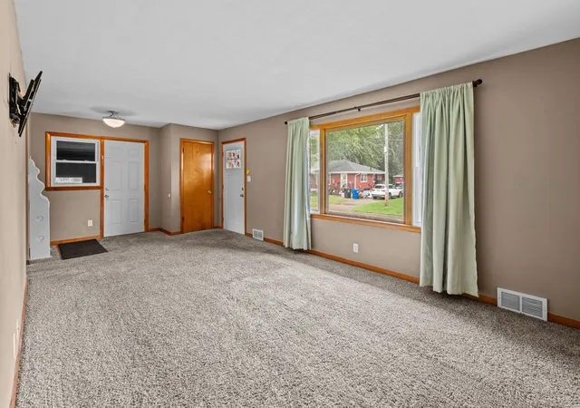 Photo 3 of Sale Pending at 5324 10th Avenue, Moline, IL 61265 | MLS# 12763209 | Listing updated on 2026-09-19