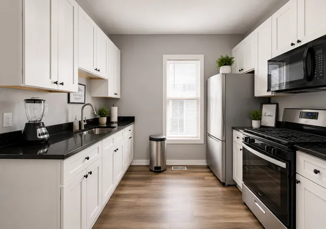 Photo 4 of Single family home for sale at 82 Isa Ave, Chicago Heights, IL 60411 | MLS# 12763212 | Listing updated on 2026-09-18