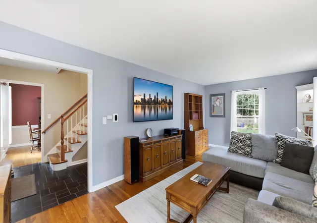 Photo 3 of Single family home for sale at 1033 N Brainard St, Naperville, IL 60563 | MLS# 12763227 | Listing updated on 2026-10-06