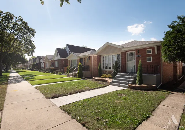 Photo 2 of Single family home for sale at 8810 S Euclid Ave, Chicago, IL 60617 | MLS# 12763249 | Listing updated on 2026-10-08