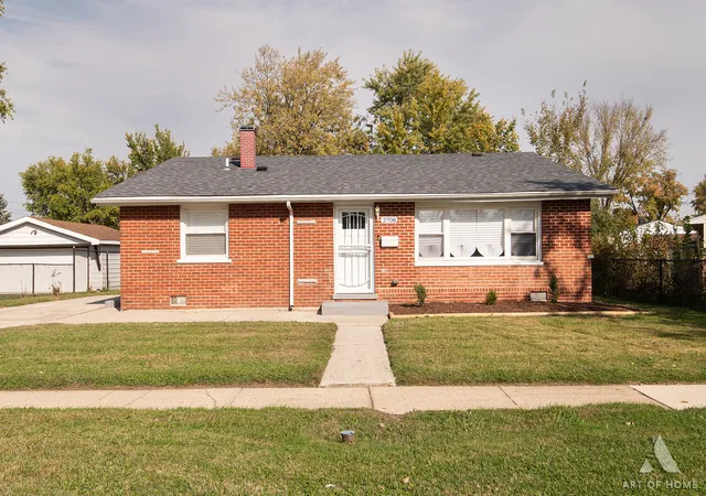 Photo 1 of Single family home for sale at 2708 W Oxford Dr, Markham, IL 60428 | MLS# 12763253 | Listing updated on 2026-10-28