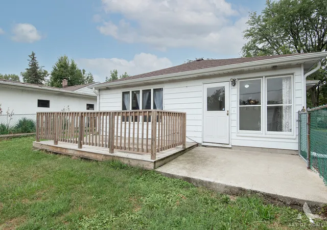 Photo 4 of Single family home for sale at 17633 Hillside Ave, Homewood, IL 60430 | MLS# 12763258 | Listing updated on 2026-09-24