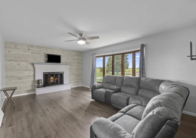Photo 4 of Single family home for sale at 3006 Kane Rd, Leland, IL 60531 | MLS# 12763260 | Listing updated on 2026-09-25