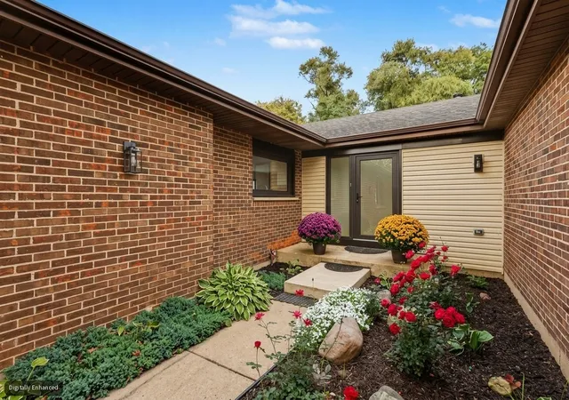 Photo 2 of Single family home for sale at 1424 Coral Reef Way, Lake Zurich, IL 60047 | MLS# 12763271 | Listing updated on 2026-09-23