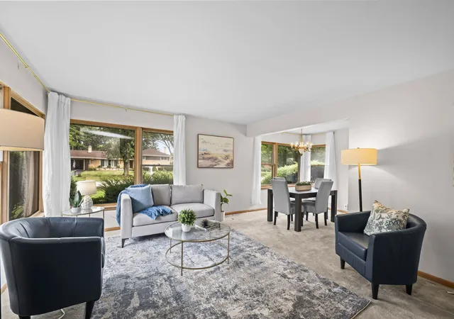 Photo 3 of Single family home for sale at 806 S Elm St, Mount Prospect, IL 60056 | MLS# 12763273 | Listing updated on 2026-09-24