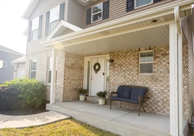 Photo 3 of Single family home for sale at 465 E Bethel Dr, Bourbonnais, IL 60914 | MLS# 12763274 | Listing updated on 2026-10-03