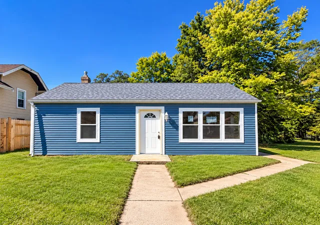 Photo 1 of Single family home for sale at 2109 S 5th Street, Rockford, IL 61104 | MLS# 12763276 | Listing updated on 2026-10-22