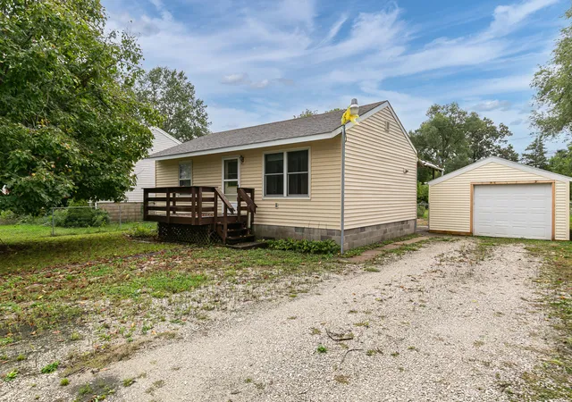 Single family home for sale at 17112 10th Avenue, East Moline, IL 61244 | MLS# 12763277