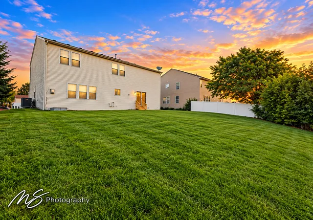 Photo 2 of Single family home for sale at 640 Settlement Dr, Maple Park, IL 60151 | MLS# 12763285 | Listing updated on 2026-10-03