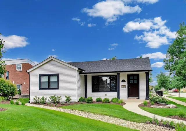 Single family home for sale at 304 W Graham Ave, Lombard, IL 60148 | MLS# 12763293