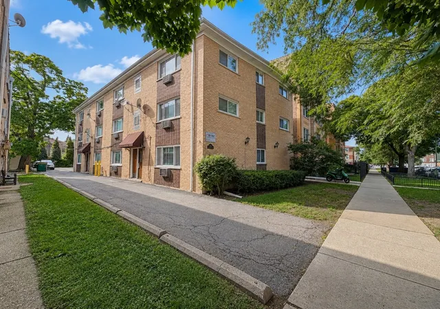 Condo for sale at 4306 N Keystone Ave #303, Chicago, IL 60641 | MLS# 12763297
