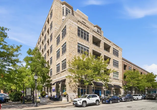 Photo 1 of Condo for sale at 10 S Dunton Ave #707, Arlington Heights, IL 60005 | MLS# 12763298 | Listing updated on 2026-10-09