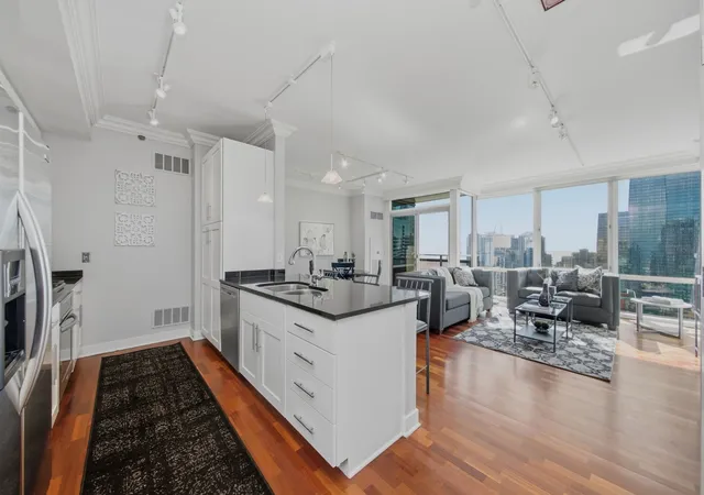 Photo 3 of Condo for sale at 505 N Mcclurg Ct #4604, Chicago, IL 60611 | MLS# 12763306 | Listing updated on 2026-10-08