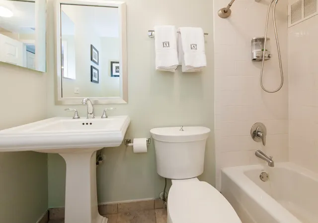 Photo 3 of Condo for sale at 2140 N Lincoln Ave #5103, Chicago, IL 60614 | MLS# 12763308 | Listing updated on 2026-09-24