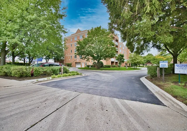 Photo 2 of Condo for sale at 7450 N Waukegan Rd #404, Niles, IL 60714 | MLS# 12763317 | Listing updated on 2026-09-24