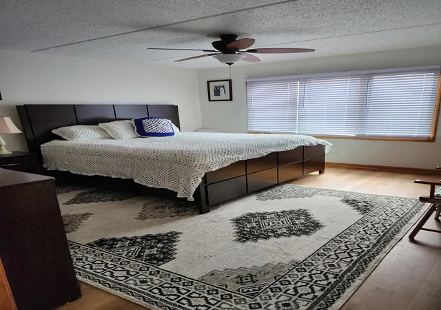 Listing Photo 4 - Condo for sale in building located at 7450 N Waukegan Rd, Niles, IL 60714 - Unit #404
