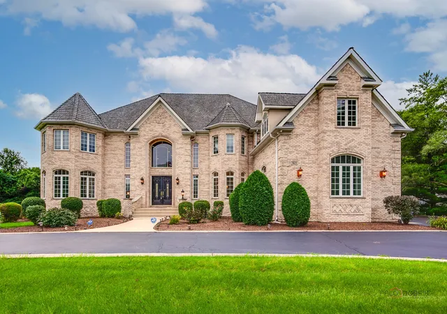 Photo 2 of Mansion for sale at 3613 Crestview Dr, Long Grove, IL 60047 | MLS# 12763333 | Listing updated on 2026-09-24