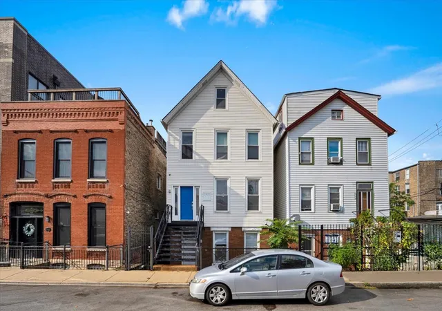 Photo 1 of Condo for sale at 1618 W Blackhawk St #1, Chicago, IL 60622 | MLS# 12763334 | Listing updated on 2026-09-23