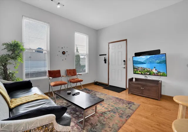 Listing Photo 5 - Condo for sale in building located at 1618 W Blackhawk St, Chicago, IL 60622 - Unit #1