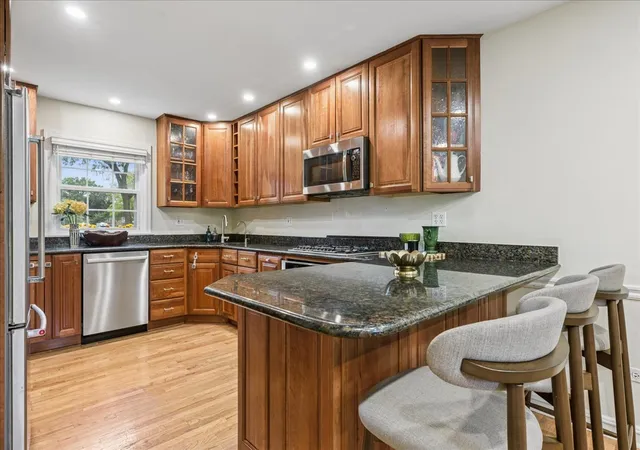 Photo 3 of Single family home for sale at 431 S Pine Ave, Arlington Heights, IL 60005 | MLS# 12763336 | Listing updated on 2026-10-04