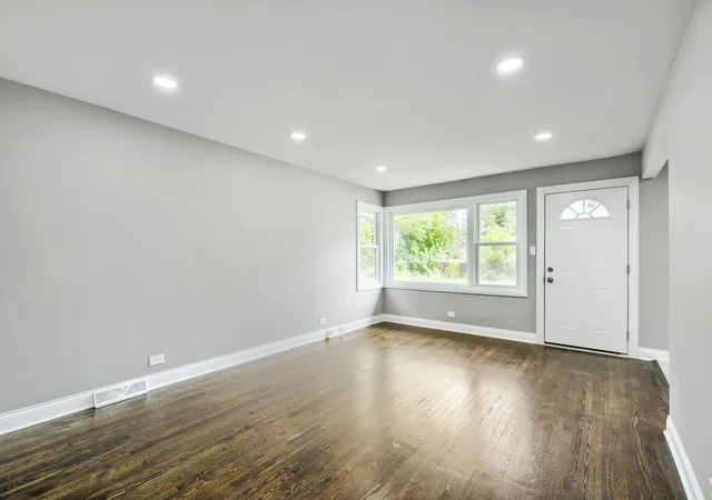 Photo 1 of Single family home for sale at 576 W 16th Street, Chicago Heights, IL 60411 | MLS# 12763394 | Listing updated on 2026-09-23