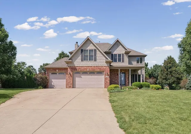 Photo 2 of Single family home for sale at 30 Long Grv Dr, Monticello, IL 61856 | MLS# 12763396 | Listing updated on 2026-10-21