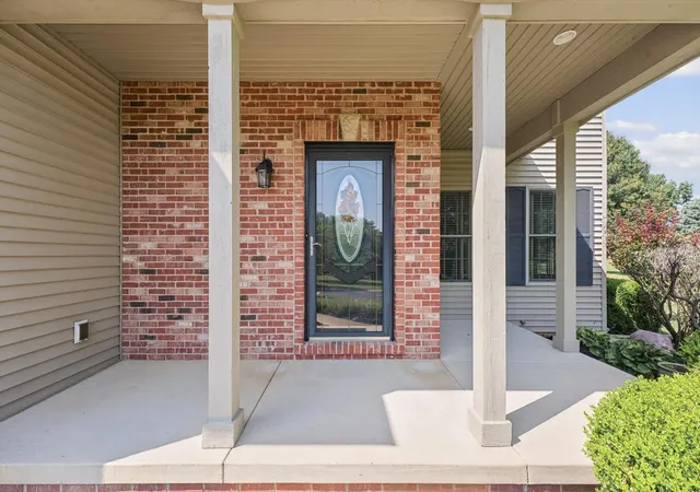 Photo 4 of Single family home for sale at 30 Long Grv Dr, Monticello, IL 61856 | MLS# 12763396 | Listing updated on 2026-10-21