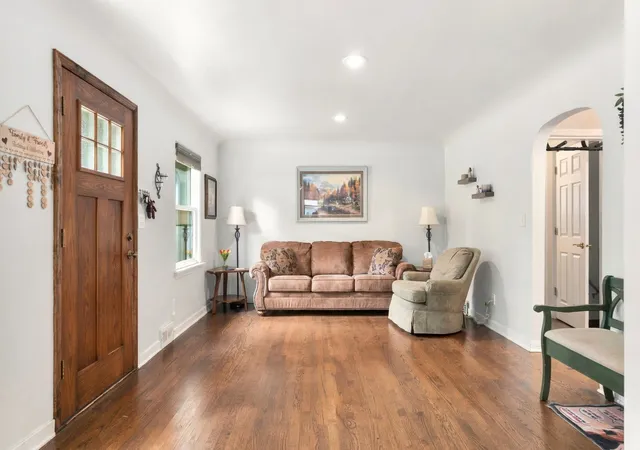 Photo 4 of Single family home for sale at 4605 Schwartz Ave, Lisle, IL 60532 | MLS# 12763400 | Listing updated on 2026-09-24