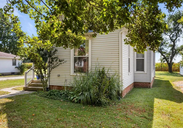 Photo 3 of Single family home for sale at 407 5th Street, Ivesdale, IL 61851 | MLS# 12763409 | Listing updated on 2026-09-20