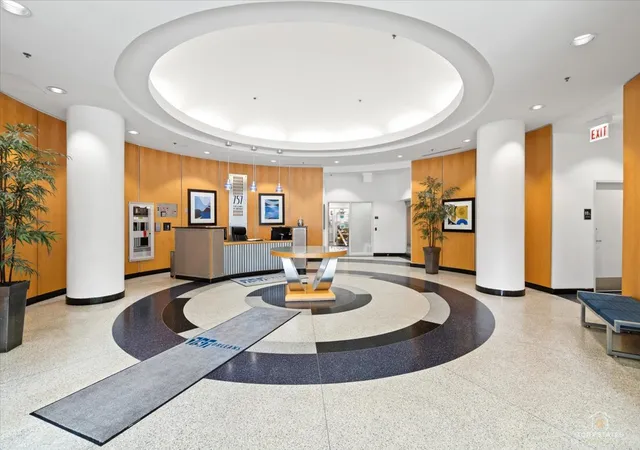 Listing Photo 4 - Condo for sale in building located at 757 N Orleans St, Chicago, IL 60654 - Unit #805