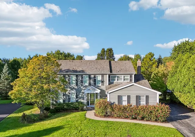 Single family home for sale at 17945 W Pond Ridge Cir, Gurnee, IL 60031 | MLS# 12763465 | Listing updated on 2026-10-07