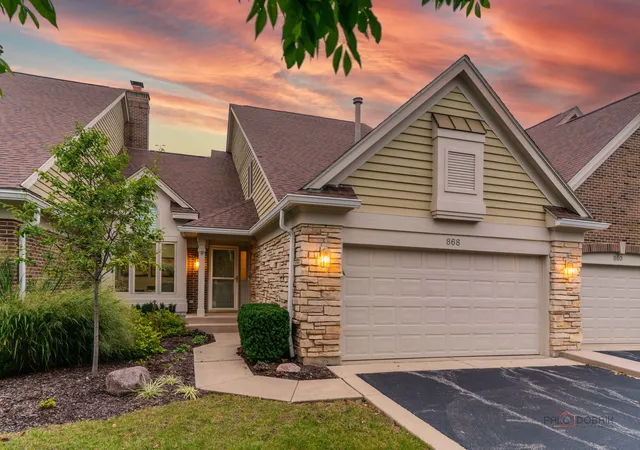 Photo 1 of Townhouse for sale at 868 Island Ct, Deerfield, IL 60015 | MLS# 12763467 | Listing updated on 2026-10-05