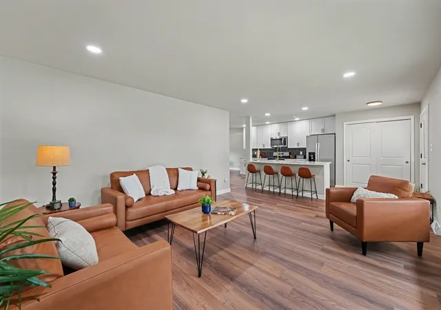 Photo 3 of Single family home for sale at 16419 Kimbark Ave, South Holland, IL 60473 | MLS# 12763485 | Listing updated on 2026-09-26