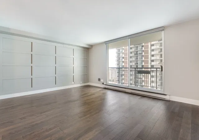 Photo 3 of Condo for sale at 6007 N Sheridan Rd #18F, Chicago, IL 60660 | MLS# 12763490 | Listing updated on 2026-09-20